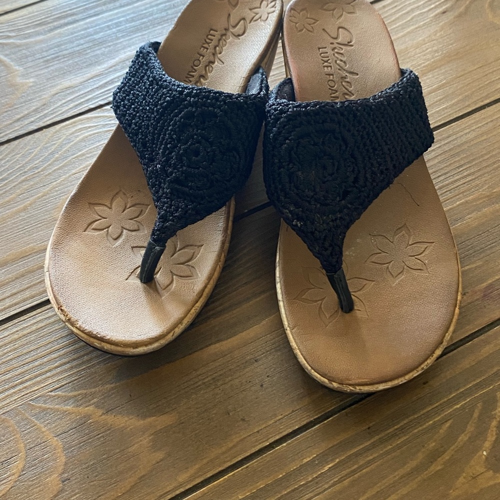 Skechers Luxe Foam Wedge Sandal